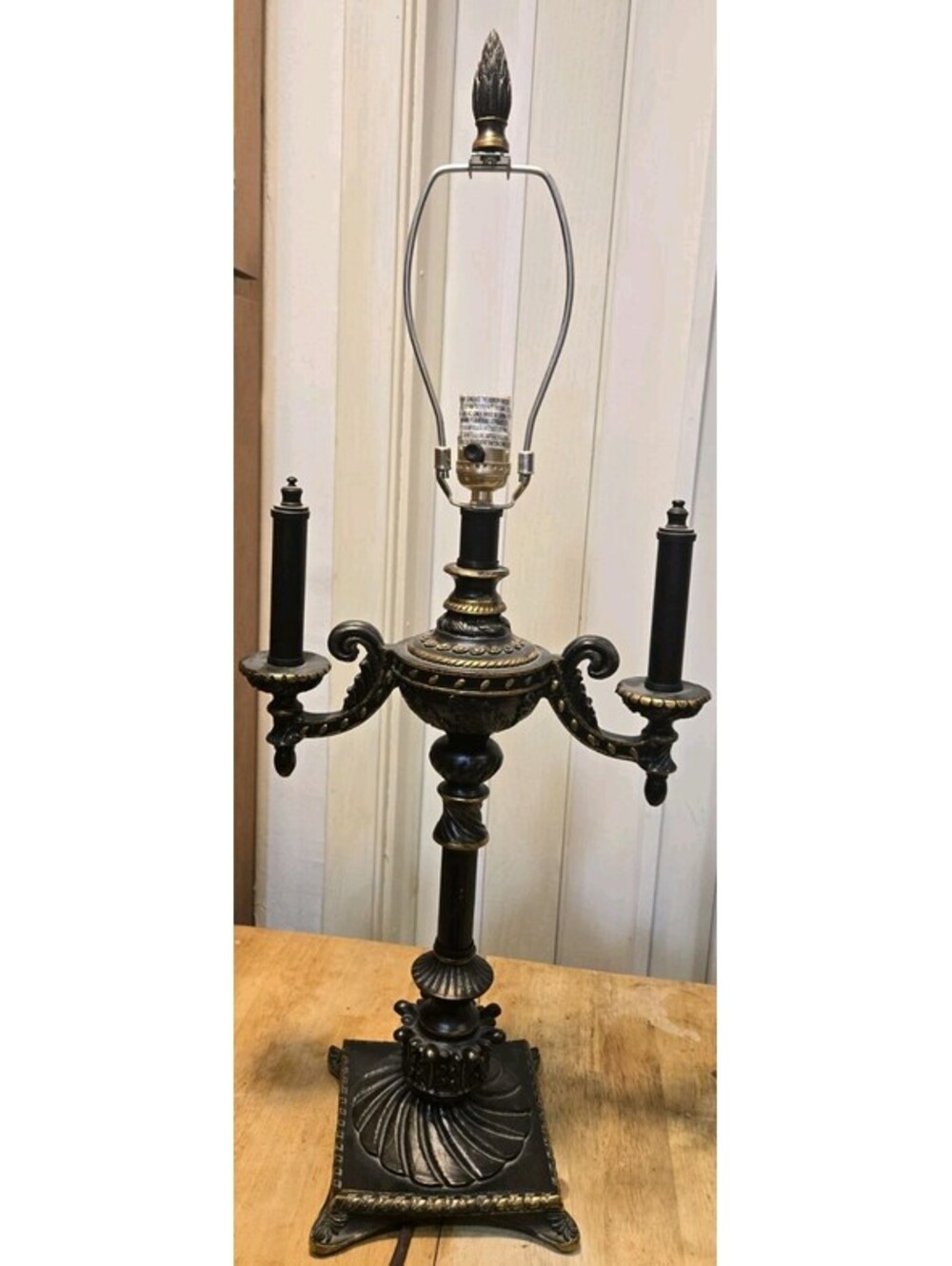 Vintage Large Heavy Black & Gold Metal Table Standing Arms & Footed Lamp 29X12"